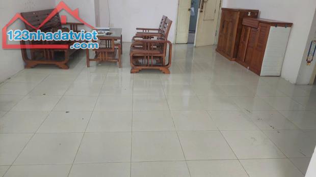 Bán nhà căn cc mặt đường Phúc La 70m2 hai ngủ hai vs nhỉnh 3 tỷ - 1