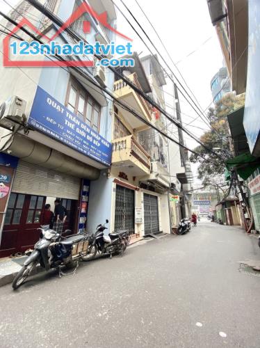 Bán nhà, phố Minh Khai, Dt 51m2, 4T, Ngõ ô tô tránh, 10 bước ra phố, giá tốt, về ở luôn - 1