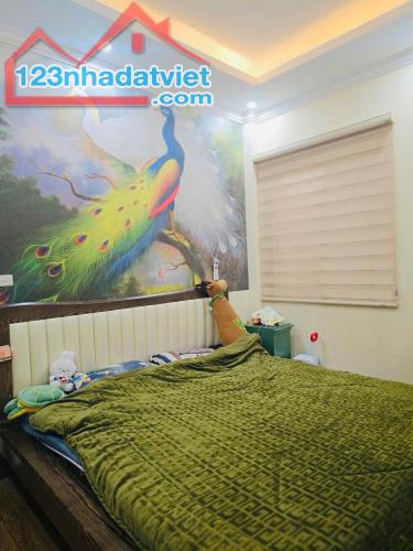 Góc 3 Thoáng – 10m Ra Ô Tô – Dân Xây Chắc Chắn - Phòng Karaoke Riêng - 3