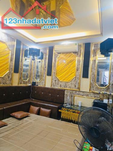 Góc 3 Thoáng – 10m Ra Ô Tô – Dân Xây Chắc Chắn - Phòng Karaoke Riêng - 4