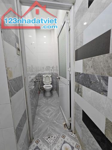 CHÍNH CHỦ Cần Bán Nhanh Căn Nhà  Đẹp Vị Trí Tại Quận Gò Vấp, TP HCM - 3
