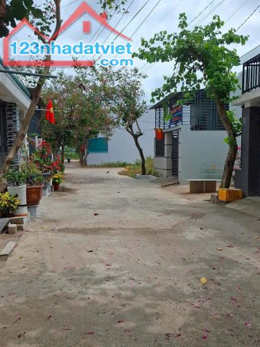 Quá rẻ giá đầu tư Vĩnh Thạnh Nha Trang gần chợ và uỷ ban đường ô tô tải thông thoáng - 1