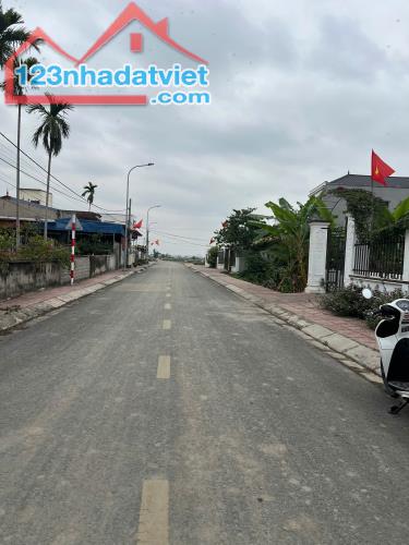 Bán lô góc 123m2 ngang 5m trục thông Đại Đồng Kiến Thụy Hải Phòng giá 2,03 tỷ - 2