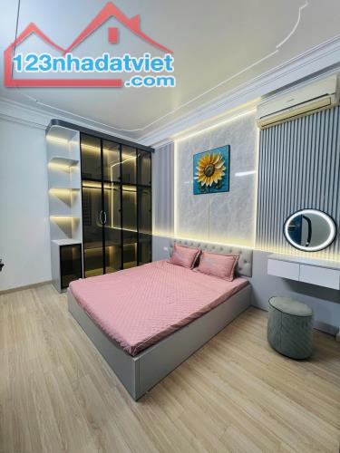 BÁN GẤP NHÀ QUAN HOA-CẦU GIẤY 30M2, 5 TẦNG,CÁCH OTO 30M, MẶT TIỀN RỘNG CHỈ NHỈNH 5 TỶ - 3