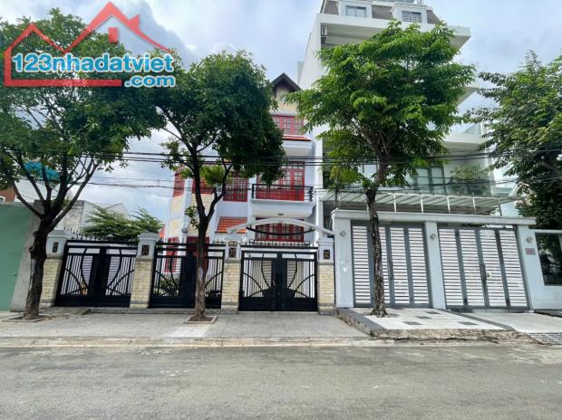 BIỆT THƯ 200M2 - 10 X 20M - KHU TÊN LỬA - AEON BÌNH TÂN - NHỈNH 22 TỈ - 1