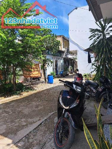 Bán nhà Nguyễn Văn Quỳ chỉ 5 tỷ hơn -  64m2 - 4 tầng BTCT