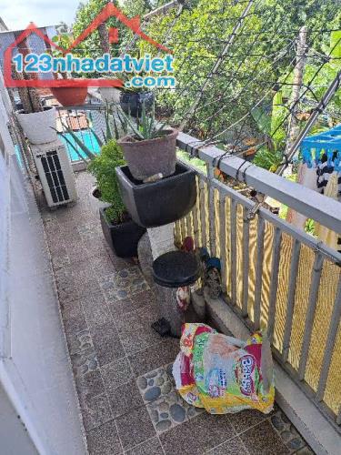 Bán nhà Nguyễn Văn Quỳ chỉ 5 tỷ hơn -  64m2 - 4 tầng BTCT - 4