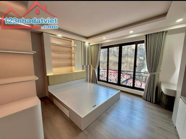 BÁN NHÀ ĐỘI CẤN - NHÀ MỚI - 6 TẦNG - 46M - GIÁ 8.6 TỶ