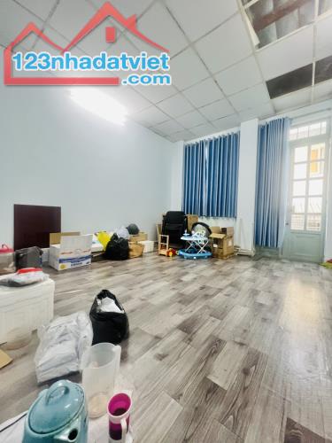 Bán nhà 52m2, đường Bờ Bao Tân Thắng, Tân Phú, 2 tầng, 3PN, giá 4.2 tỷ còn thương lượng. - 4