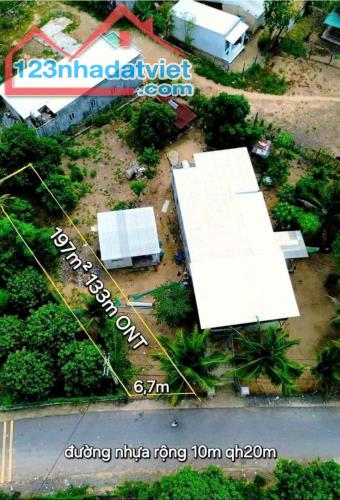 Đất dân cắt bán - Suối Cát  Dt : 197m² giá chỉ 880tr Lh: 0976396883 lviec cc