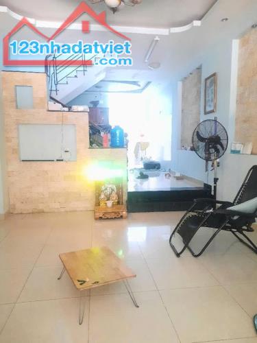 Mặt tiền Huỳnh Tấn Phát Phú Xuân khu vực kinh doanh sầm uất, 3 tầng 85.5m2 chỉ 7.99 tỷ