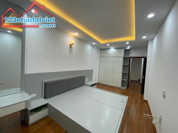 BÁN NHÀ PHỐ KHƯƠNG ĐÌNH THANH XUÂN,Ô TÔ,FULL NỘI THẤT,40M*5T, GIÁ 9TỶ - 3