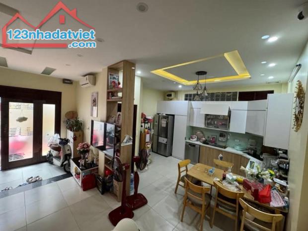 💥Nhà Đẹp Giá Tốt, Đường Láng, Gần Ngã Tư Sở, Ngõ Ba Gác, Gần Phố, DT 48m2, 5 Tầng - 1