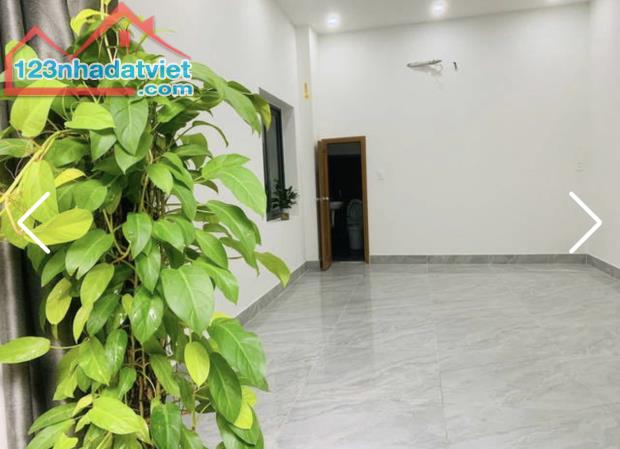 Nhà 3 tầng đường Hoàng Diệu . DT:78m . Ngang 5m nở hậu . Giá : 4tỷ650 thương lượng - 2