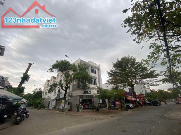 Chỉ 26 tỷ, 320m2 Đất Mặt Tiền khu Nam Long - 2