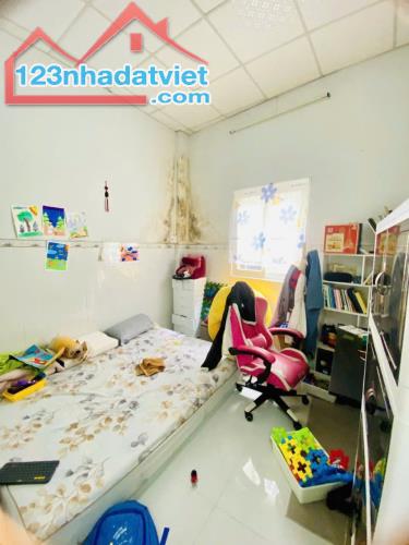 Cần bán gấp nhà 2 mặt hẻm trước sau - Ngô Gia Tự, Quận 10. - 2