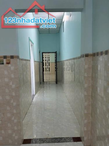 Bán nhà Mặt Tiền Quốc Lộ N2 giá 3ty8 ( thương lượng nhẹ), dt 4.5x40, shr sang tên ngay - 3