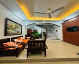 Trung tâm phố Đội Cấn - Diện tích 40M2, 5 Tầng, MT 5M - Giá chỉ 7.85 Tỷ