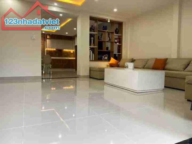 Nhỉnh 5 tỷ có ngay nhà đẹp Hải Châu