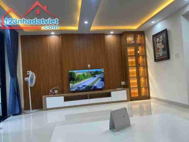 Nhỉnh 5 tỷ có ngay nhà đẹp Hải Châu - 1