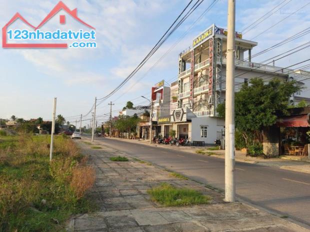 Hạ giá bán nhanh 142m2 Đất ở đô thị trung tâm Đông Hòa, Gần CF suối đá.