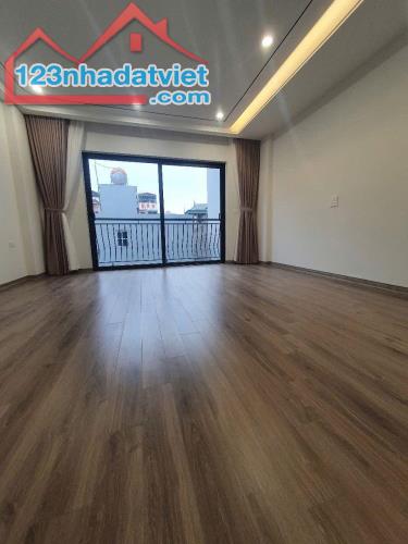 Nhà Đàm Quang Trung, Hàng Xóm Aeon Long Biên 40m2 6T Gara Thang Máy 9.x Tỷ - 3