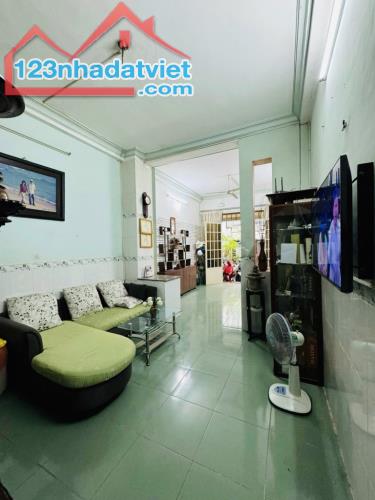 Bán nhà hẻm 198 Dương Bá Trạc 4.4x20 đúc 4 tầng chỉ 11 tỷ 5 - 1