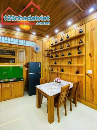 Siêu mẫu mới về, chân dài tới đầu gối, ngay trường, chợ, siêu thị, tiện ích bao la. - 2