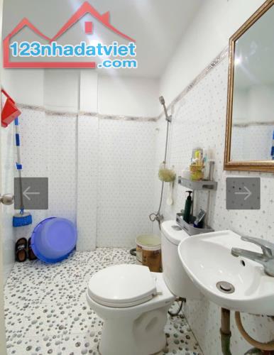 Mặt tiền KD Phan Xích Long ngay 3 Tháng 2, Q.11, DT: 50m2, Năm tầng, giá 9 tỷ 9. - 4