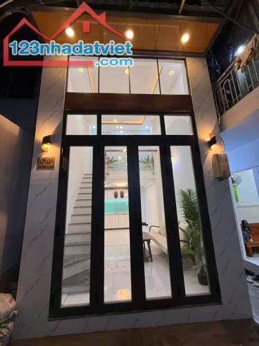 Nhà Hẻm Đường Bến Bình Đông P14 Q8