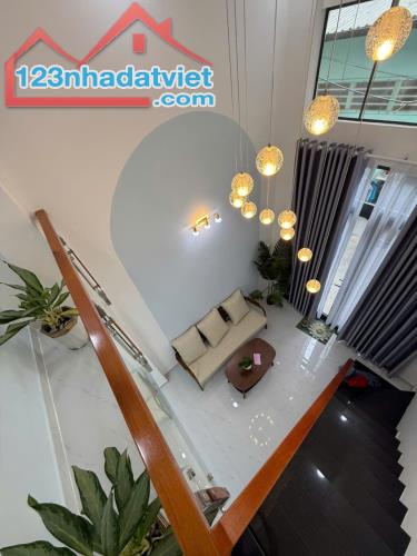 Nhà Hẻm Đường Bến Bình Đông P14 Q8 - 1