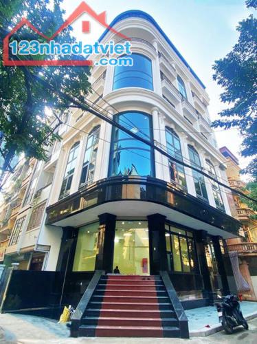 Bán Tòa Văn Phòng Mặt Phố Nguyễn Lương Bằng, Đống Đa DT 186m2, 9T, MT 10,2m. Giá Cực Rẻ