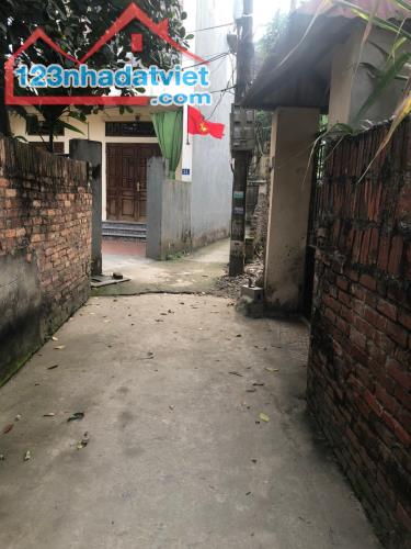 Đất đẹp hiếm giá rẻ ngõ thoáng gần đường ô tô Dương Quang Gia Lâm DT 40m2 . Giá 2.23 tỷ - 1
