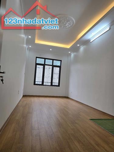 BÁN NHÀ PHỐ ĐẠI ĐỒNG, 33M², 4 TẦNG, 485 TỶ - 2