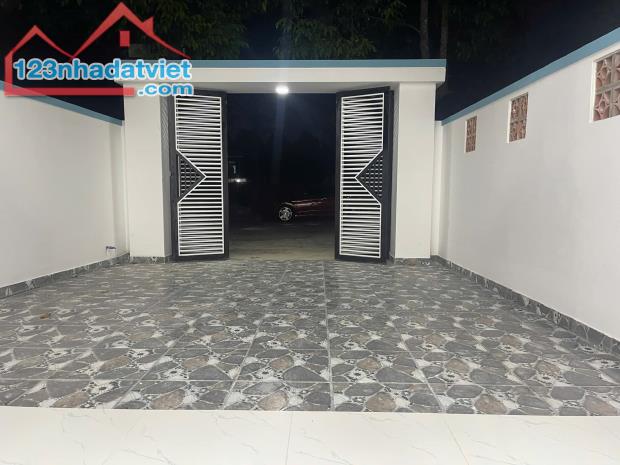 BÁN NHÀ KIỂU MỚI XÂY DT 150M2 GIÁ RẺ TẠI   KHU ĐÔ THỊ MỸ PHƯỚC  TP BẾN CÁT BÌNH   DƯƠNG. - 3