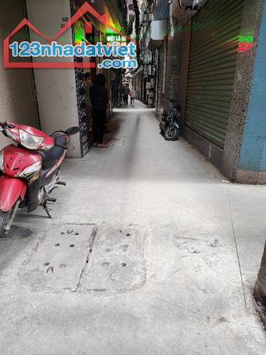 Bán nhà ccmn Hồ Tùng Mậu Mai Dịch 32m2 hơn 1 tỷ! - 1