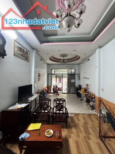 Mặt tiền Bến Bình Đông 4.5x20 chỉ 15 tỷ 7 - 2