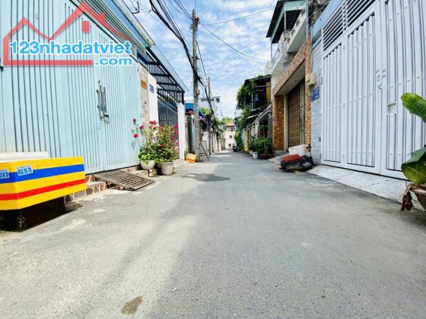 Bán nhà hẻm xe hơi Lê Văn Thọ - Phường 14 Gò Vấp – 63m2 – 3 tầng