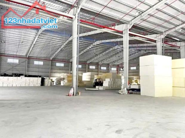 Cho thuê kho xưởng 16.400m² ở Đức Hòa , Long An giá 3.8USD/m²/tháng Lh: 0949 861 287