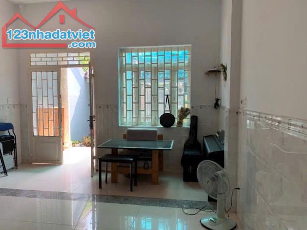 NHÀ 3 TẦNG HXH, GẦN TRƯỜNG ĐH VĂN HOÁ, DT 5*17M, CHỈ 6 TỶ THƯƠNG LƯỢNG - 1