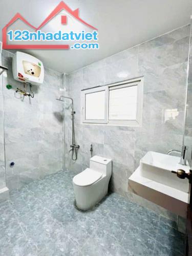 BÁN GẤP NHÀ,LẠC LONG QUÂN,2 THOÁNG,GẦN HỒ TÂY,43m GIÁ 8.5 TỶ. - 3