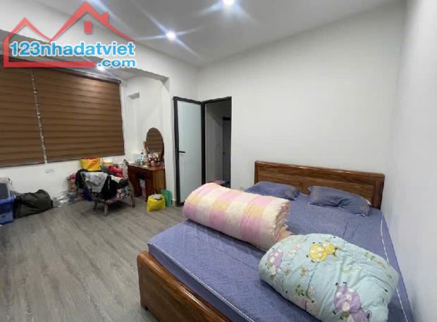 ĐẶNG VĂN NGỮ - TT ĐỐNG ĐA - DT 37M² X 5T - 7.85TỶ - MT 6M - Ô TÔ ĐỖ GẦN - FULL NỘI THẤT - - 3