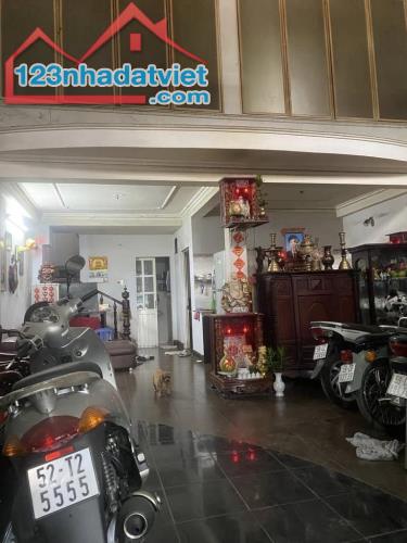 Nhà 2 tâng mặt tiền đường Nguyễn Văn Quỳ, 130m2, P.Phú Thuận Quận 7-Giá 12 tỷ 8 - 1