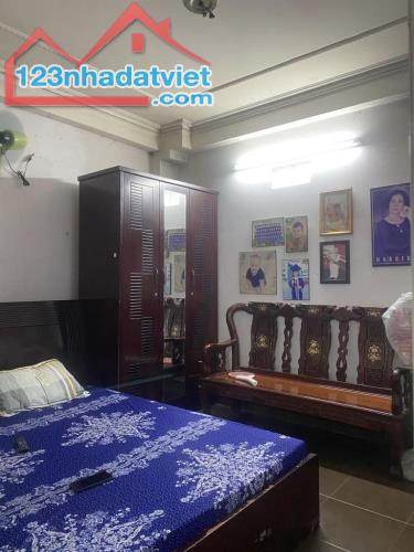 Nhà 2 tâng mặt tiền đường Nguyễn Văn Quỳ, 130m2, P.Phú Thuận Quận 7-Giá 12 tỷ 8 - 2