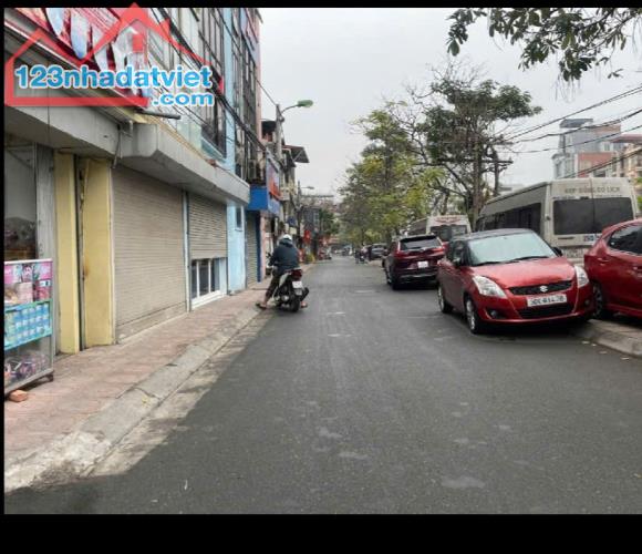 Bán nhà phố Giải Phóng, Hoàng Mai, siêu rẻ, 66m2, 14.3 tỷ
