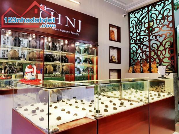 Bán nhà mặt phố Trường Lâm cạnh Bệnh viện Đức Giang, DT85m, 7 tầng, nhỉnh 20 tỷ - 1