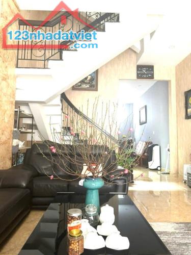HÀNG NGON – NHANH MỚI KỊP, GIẢM GIÁ 3 TỶ  CÒN 12,7 TỶ, HXH8M, 70M2, 3 LẦU KHU PL SÂN BAY - 1