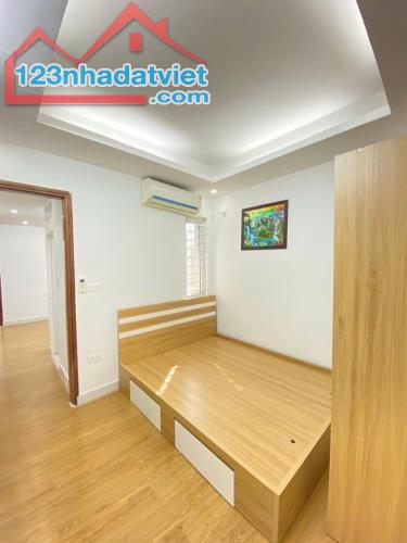 BÁN NHÀ  MỚI KENGTÂY HỒ - NGÕ BA GÁC PHI -  BA BƯỚC CHÂN RA HỒ TÂY - 2