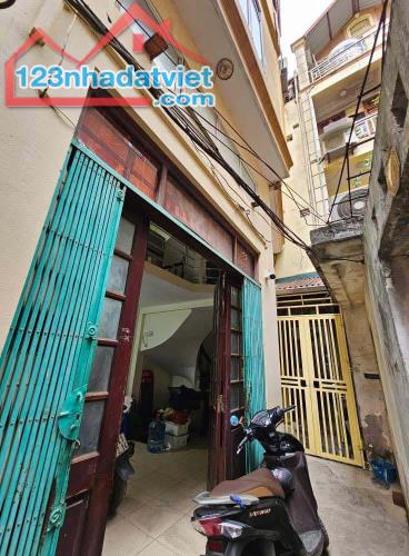 Cần bán nhà phố Phương mai, quận Đống Đa