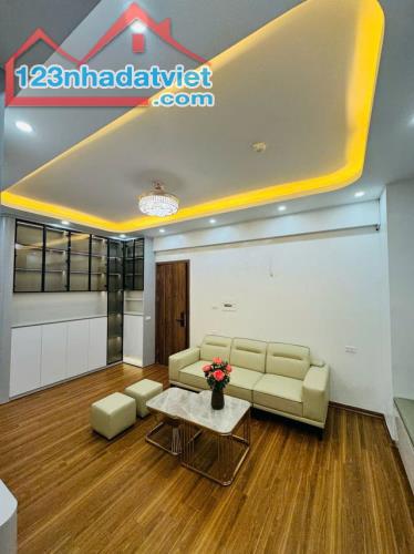 Căn hộ CC C5, Nguyễn Cơ Thạch, Nam Từ Liêm, 80m2, 3 ngủ, logia, full nội thất, nhỉnh 5 tỷ - 1